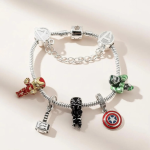 569578245 Marvel Avengers Iron Man Bracelet Zinc Alloy Spider-Man Pendant Bangle